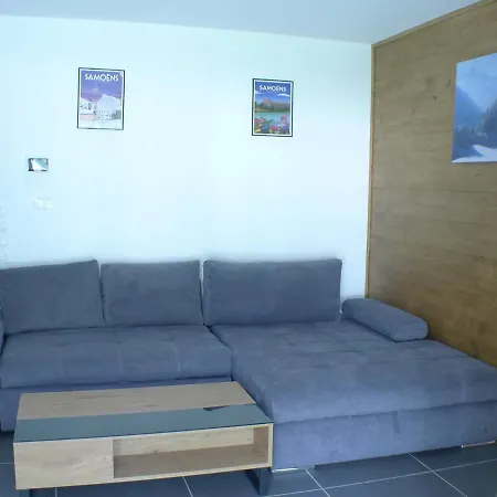 Neuf 2 Pieces Avec Terrasse Et Parking - De Standing Entre Et Morillon - Fr-1-629-128 Apartment *