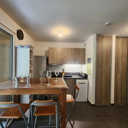 Neuf 2 Pieces Avec Terrasse Et Parking - De Standing Entre Et Morillon - Fr-1-629-128 Apartment *